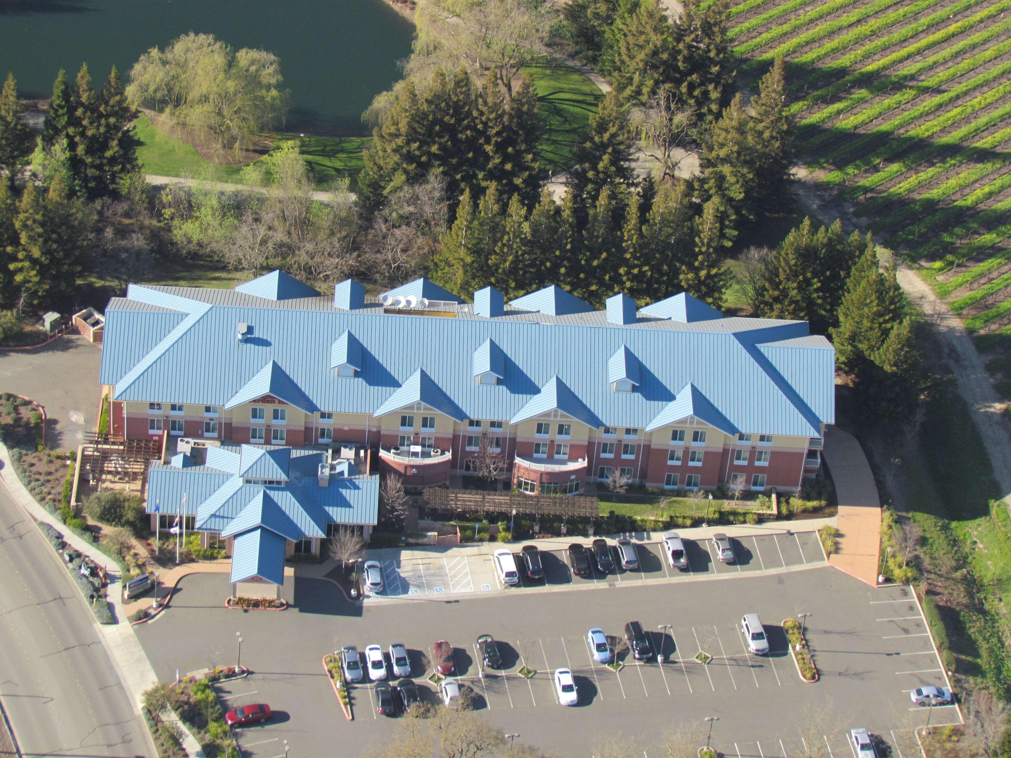 Hilton Garden Inn Sonoma County Airport Санта-Роза Екстер'єр фото