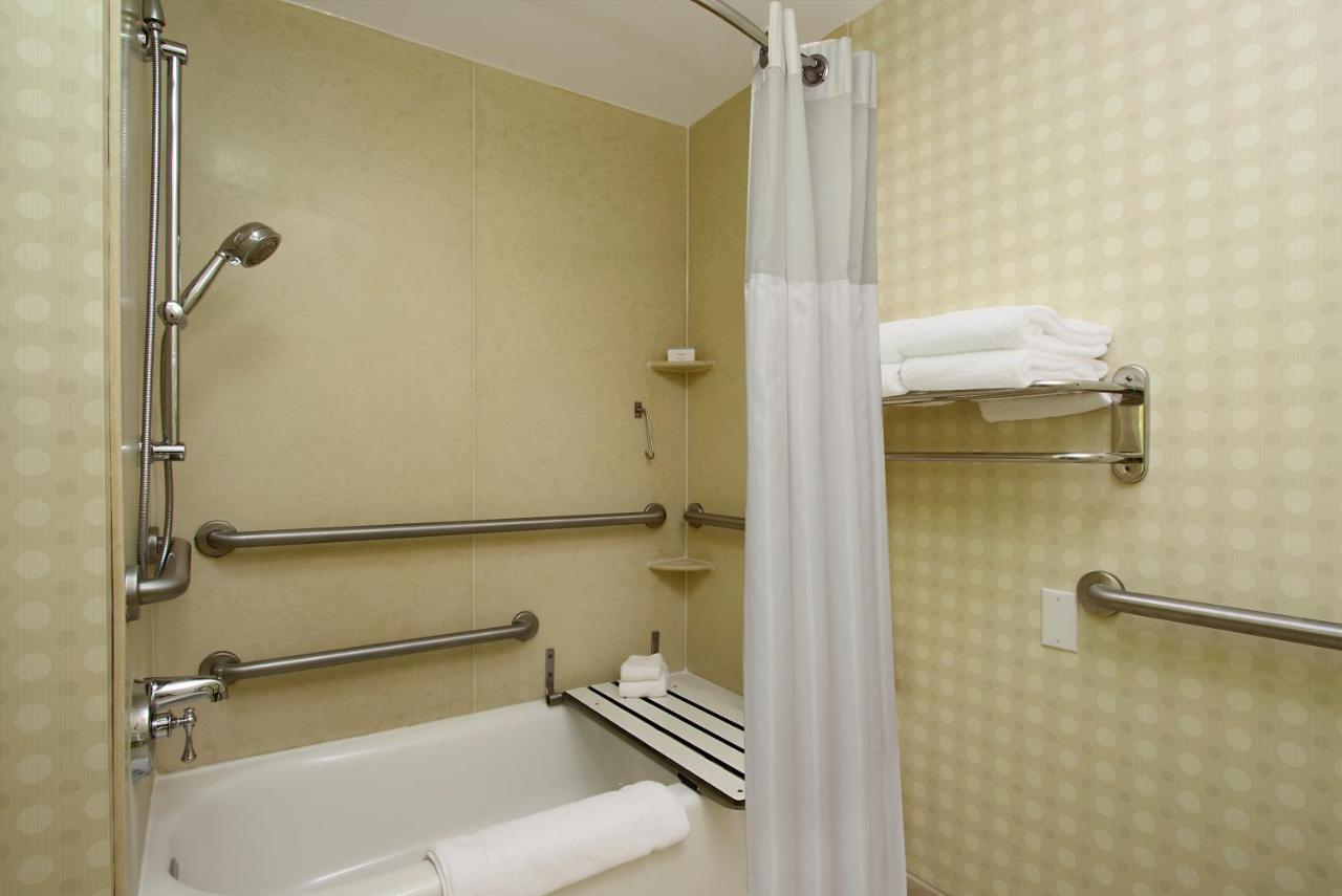 Hilton Garden Inn Sonoma County Airport Санта-Роза Екстер'єр фото