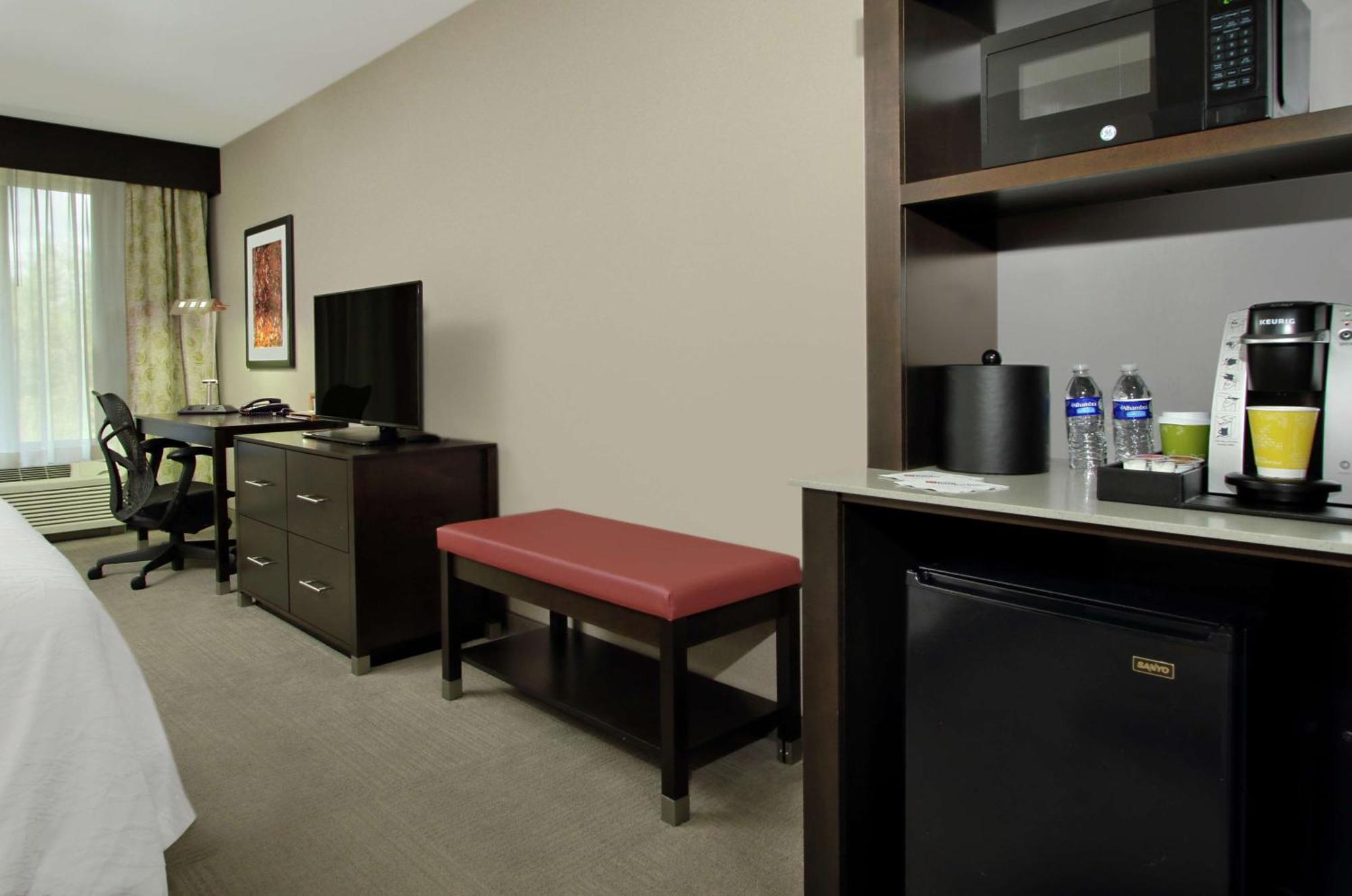 Hilton Garden Inn Sonoma County Airport Санта-Роза Екстер'єр фото