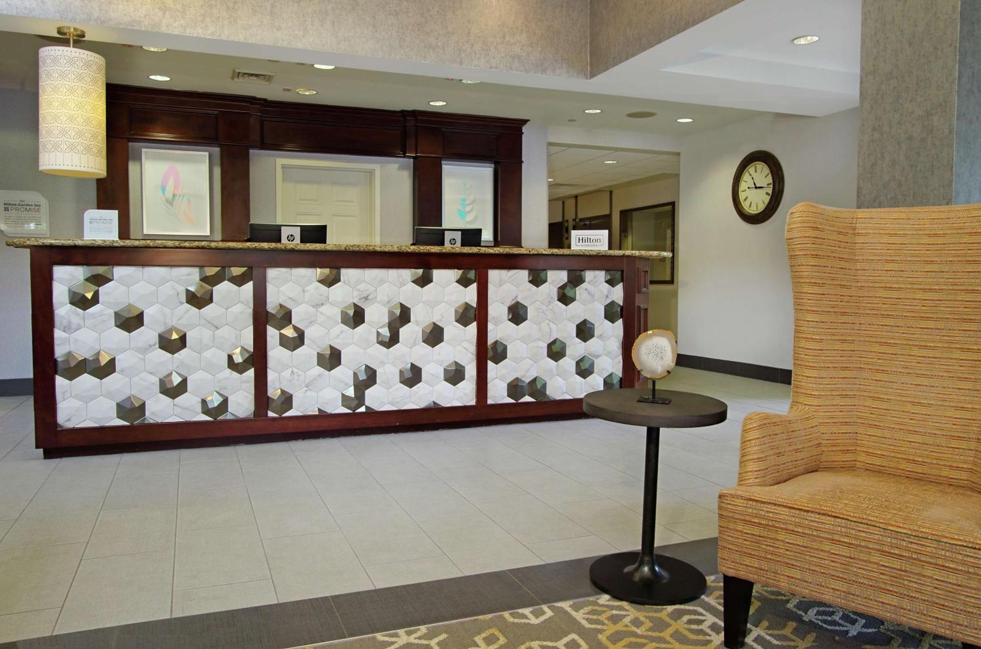 Hilton Garden Inn Sonoma County Airport Санта-Роза Екстер'єр фото