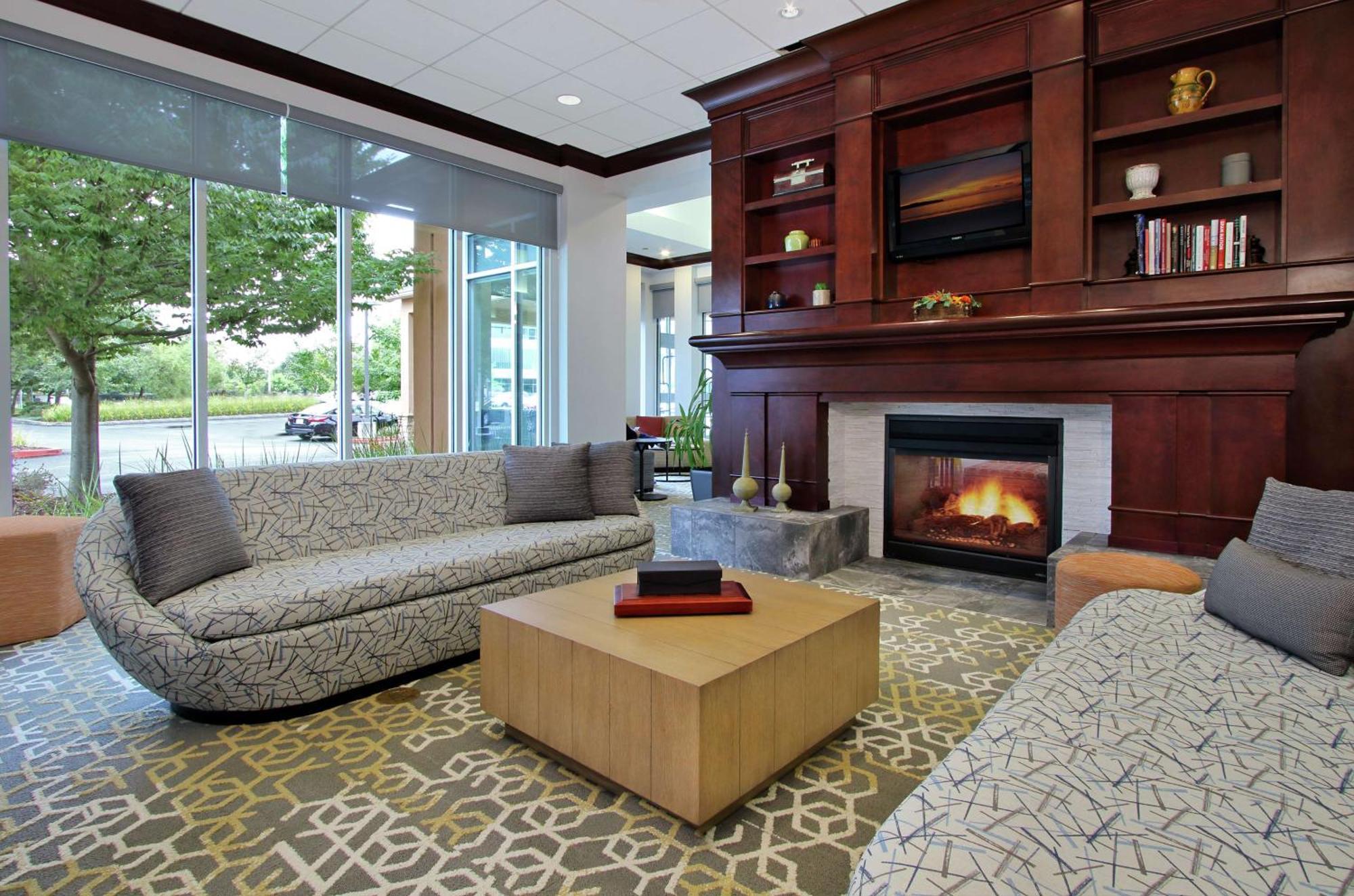 Hilton Garden Inn Sonoma County Airport Санта-Роза Екстер'єр фото